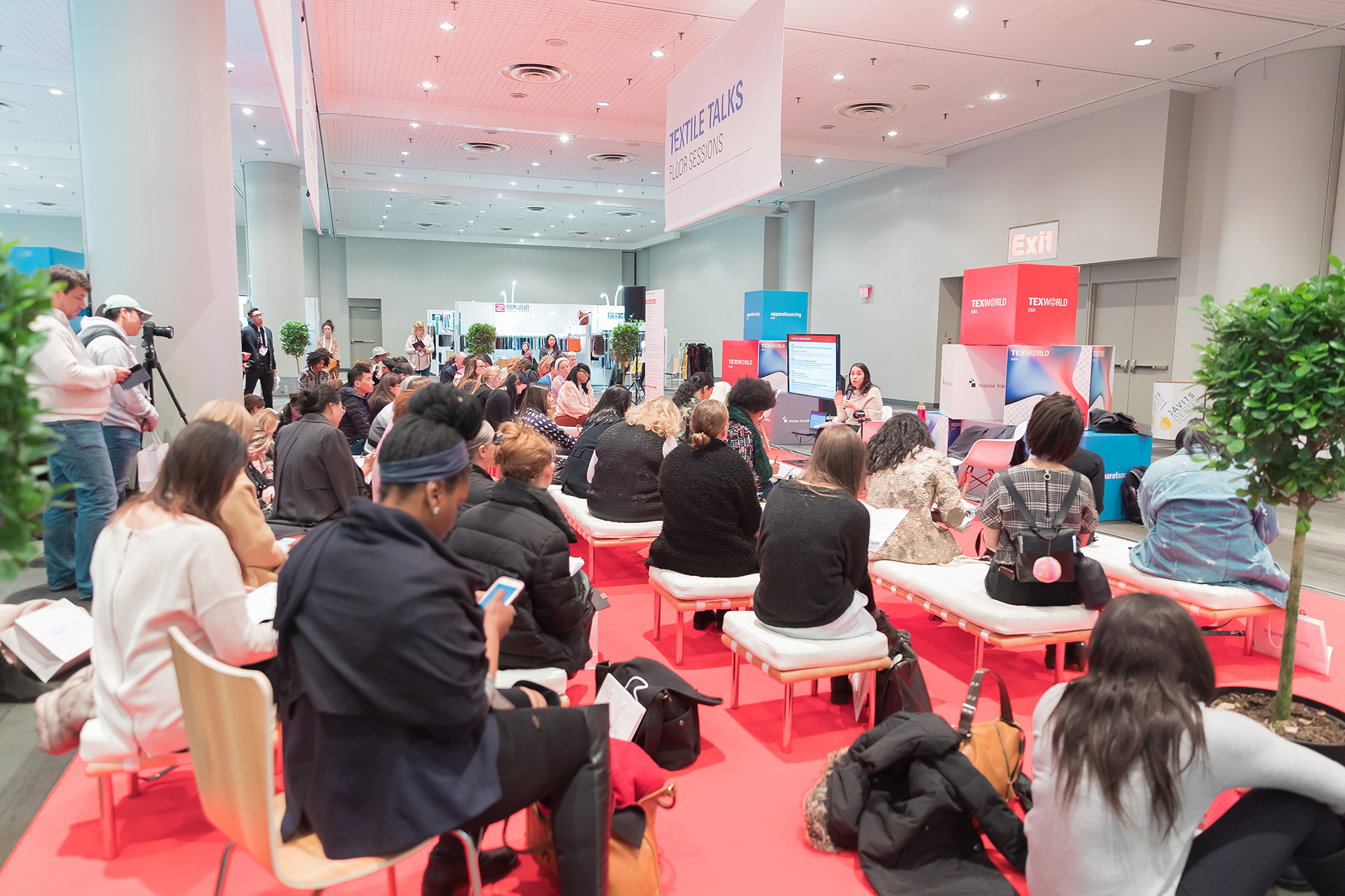 The 2019 winter edition of Texworld USA and Apparel Sourcing USA features popular educational platforms – Textile Talk and Explore the Floor. The Lenzing Innovation Seminar Series will return with an impressive speaker lineup and industry hot topics.